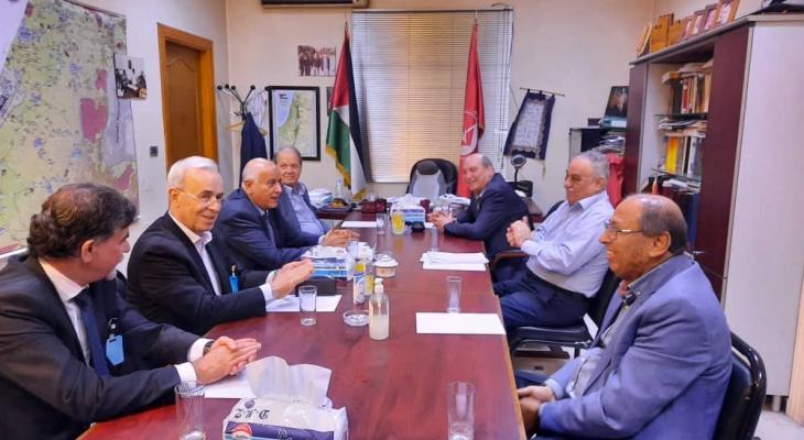 الشعبية وفتح.jpg