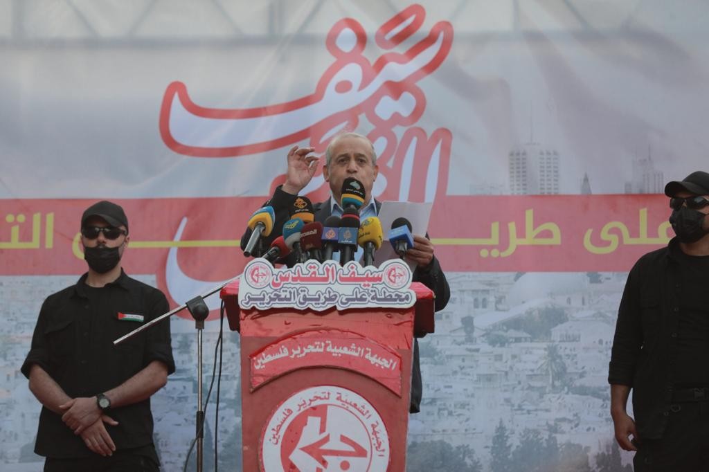 الآلاف من أنصار الجبهة الشعبيةيشاركون في المسيرة الضخمة احتفالاً بانتصار المقاومة (5).jpg