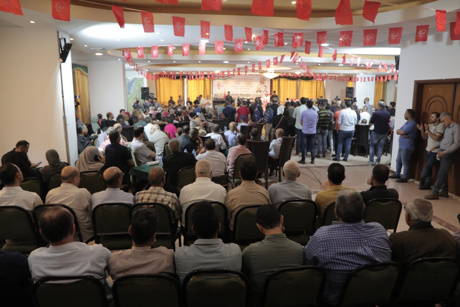 من المؤتمر الصحفي لنائب الأمين العام للجبهة الشعبية جميل مزهر (23).jpg